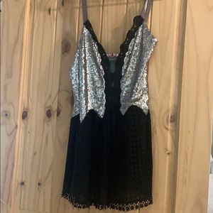 Gorgeous Sequin Lace Peplum Top- Buckle